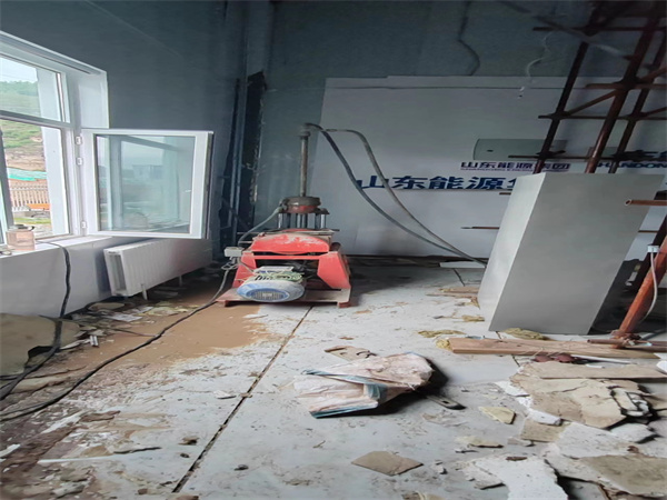 明光地基基础下沉墙体裂缝加固注浆顶升施工